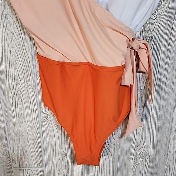 Cupshe One Piece Swimsuit, Wrap Color-Block Style, Women's Large, NWT - Picture 3 of 12